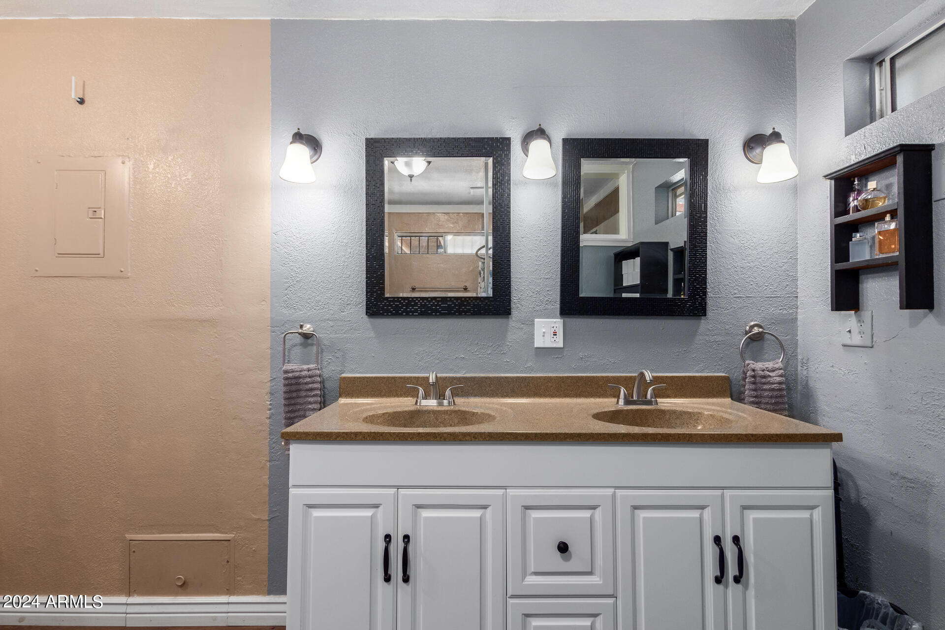 3937 West Almeria Road Phoenix, AZ 85009 - Photo 20 of 54 31 - Almeria