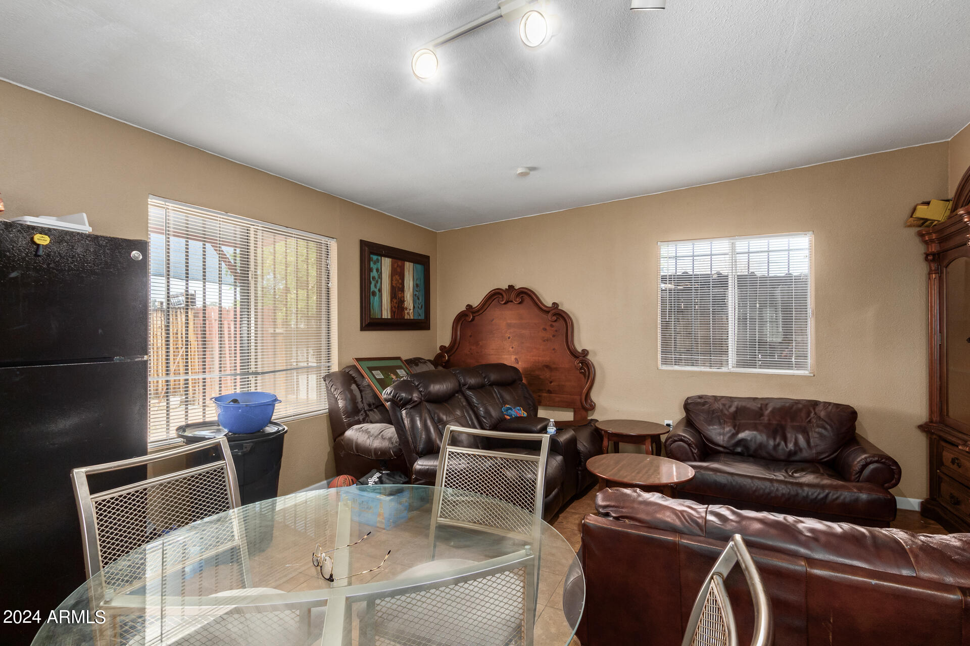 3937 West Almeria Road Phoenix, AZ 85009 - Photo 35 of 54 12 - Almeria