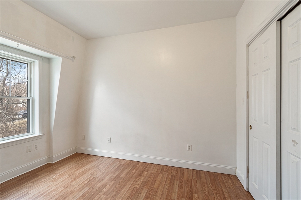 19 Railroad Street, Unit E2 Acton, MA 01720 - Photo 19 of 33