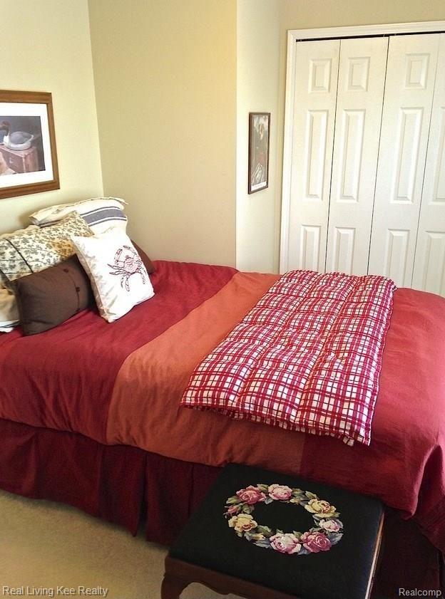 2104 Fairmont Drive Rochester, MI 48306 - Photo 19 of 21 17.jpg