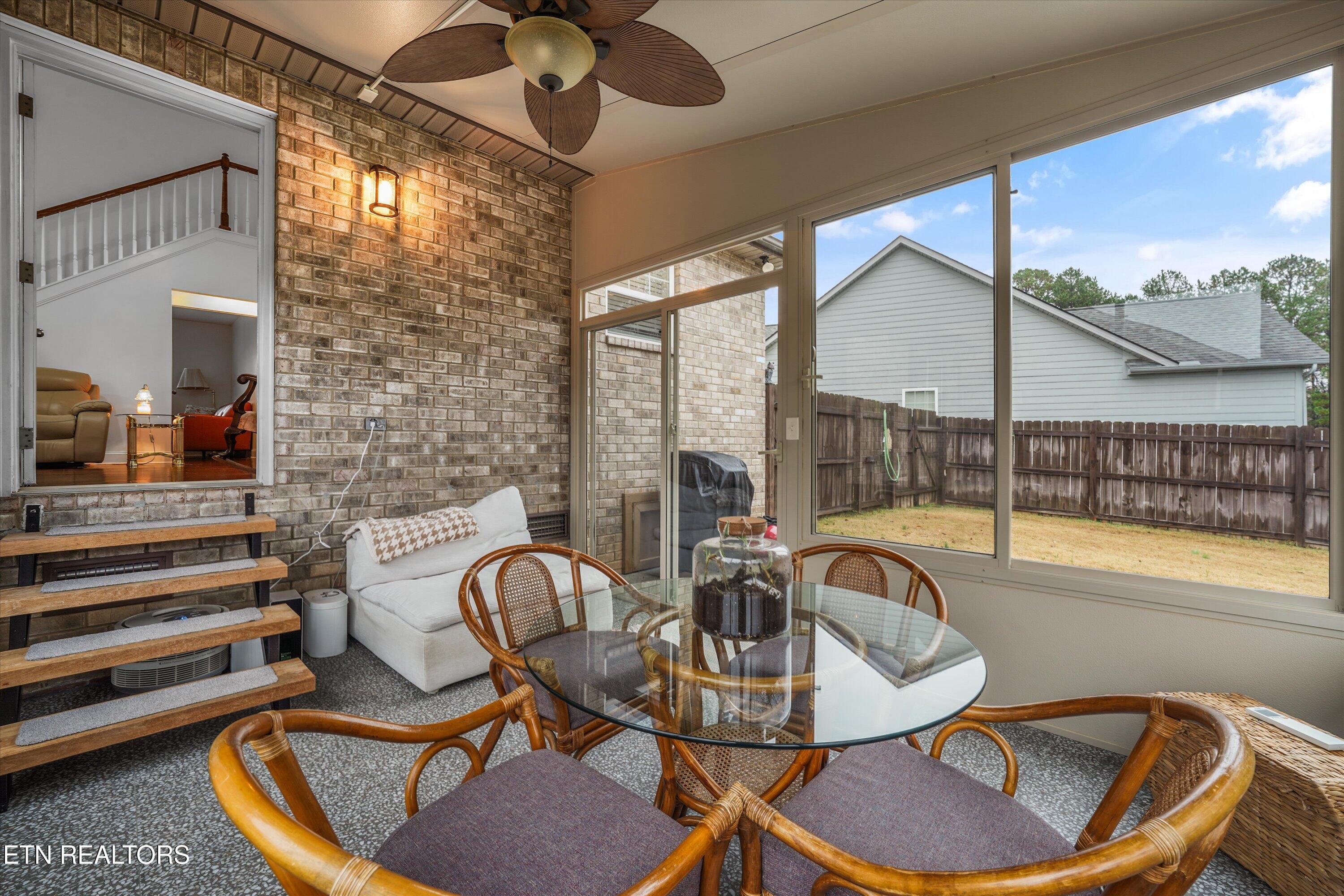165 Crossroads Boulevard Oak Ridge, TN 37830 - Photo 31 of 39 Sunroom