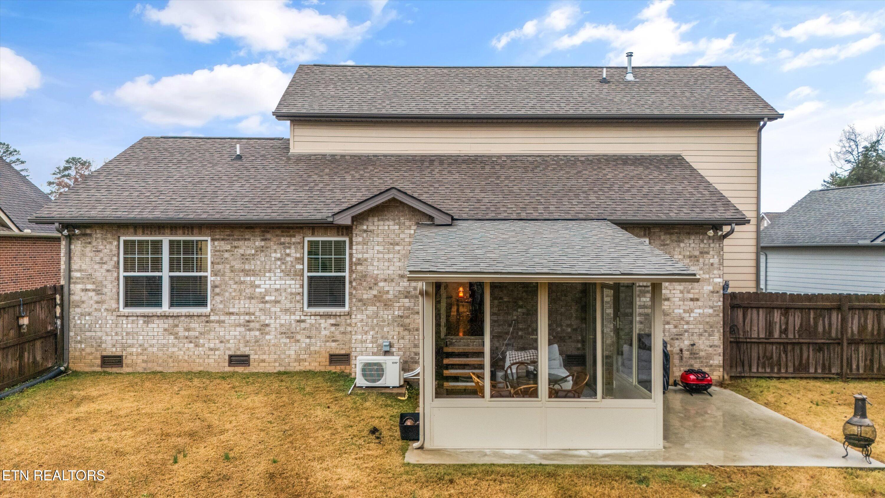 165 Crossroads Boulevard Oak Ridge, TN 37830 - Photo 32 of 39 Back of Home