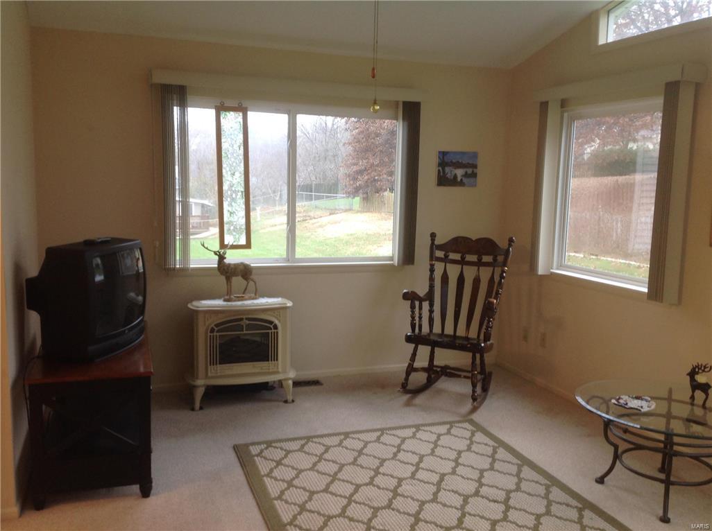 559 Spring Glen Drive Ballwin, MO 63021 - Photo 11 of 20 Gallery Image 11