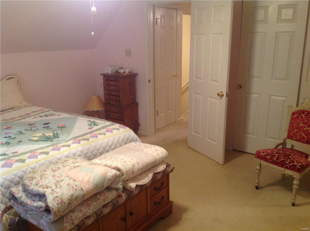 559 Spring Glen Drive Ballwin, MO 63021 - Photo 20 of 20 Gallery Image 20