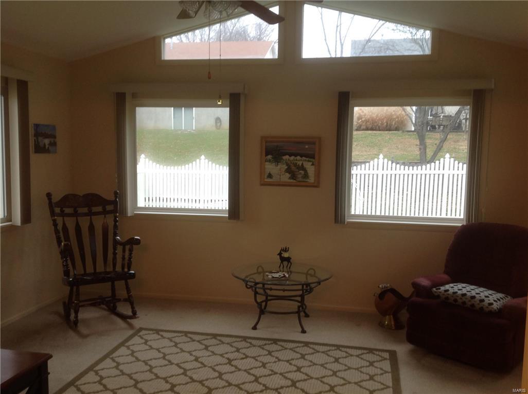559 Spring Glen Drive Ballwin, MO 63021 - Photo 8 of 20 Gallery Image 8