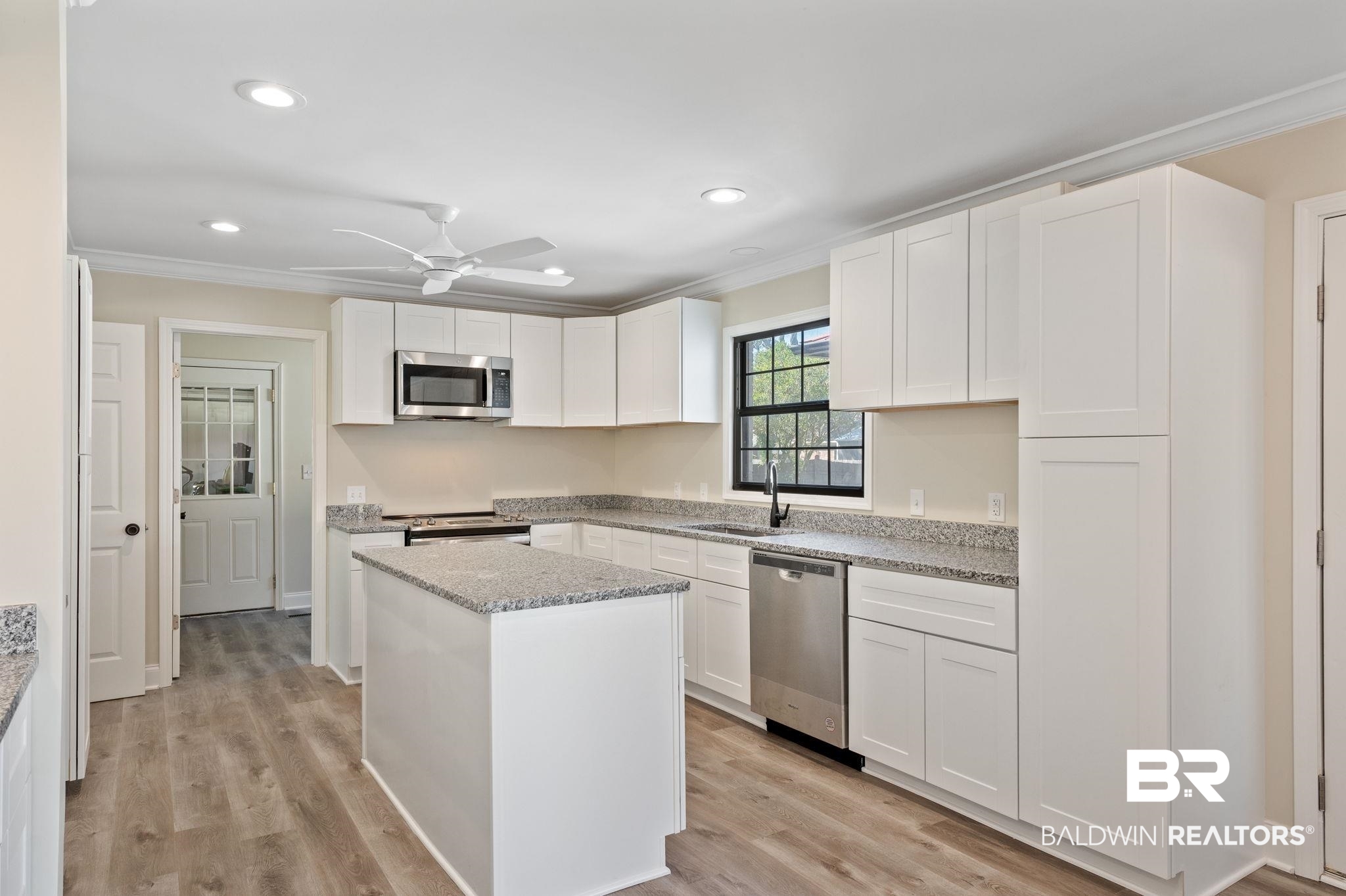 218 West Rosetta Avenue Foley, AL 36535 - Photo 5 of 49