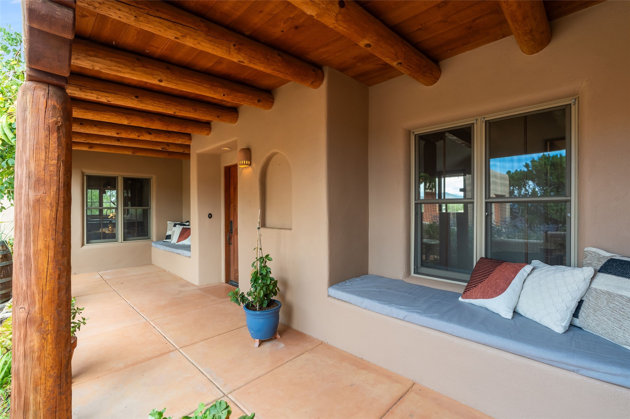 66 Condesa Road Santa Fe, NM 87508 - Photo 4 of 56 Boncos front portal