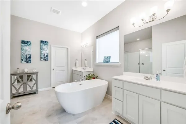 $2,600 | 305 Wagon Spoke Way, Liberty Hill, TX 78642