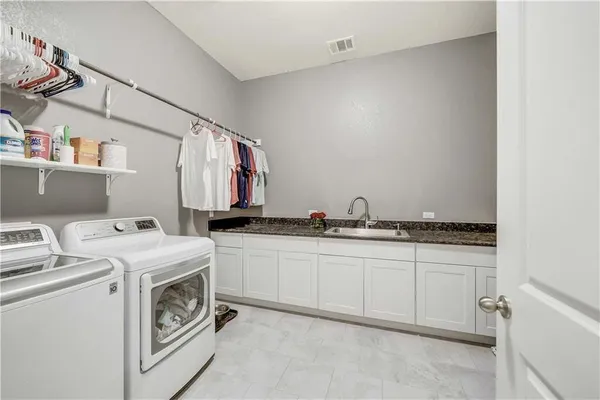 $2,600 | 305 Wagon Spoke Way, Liberty Hill, TX 78642