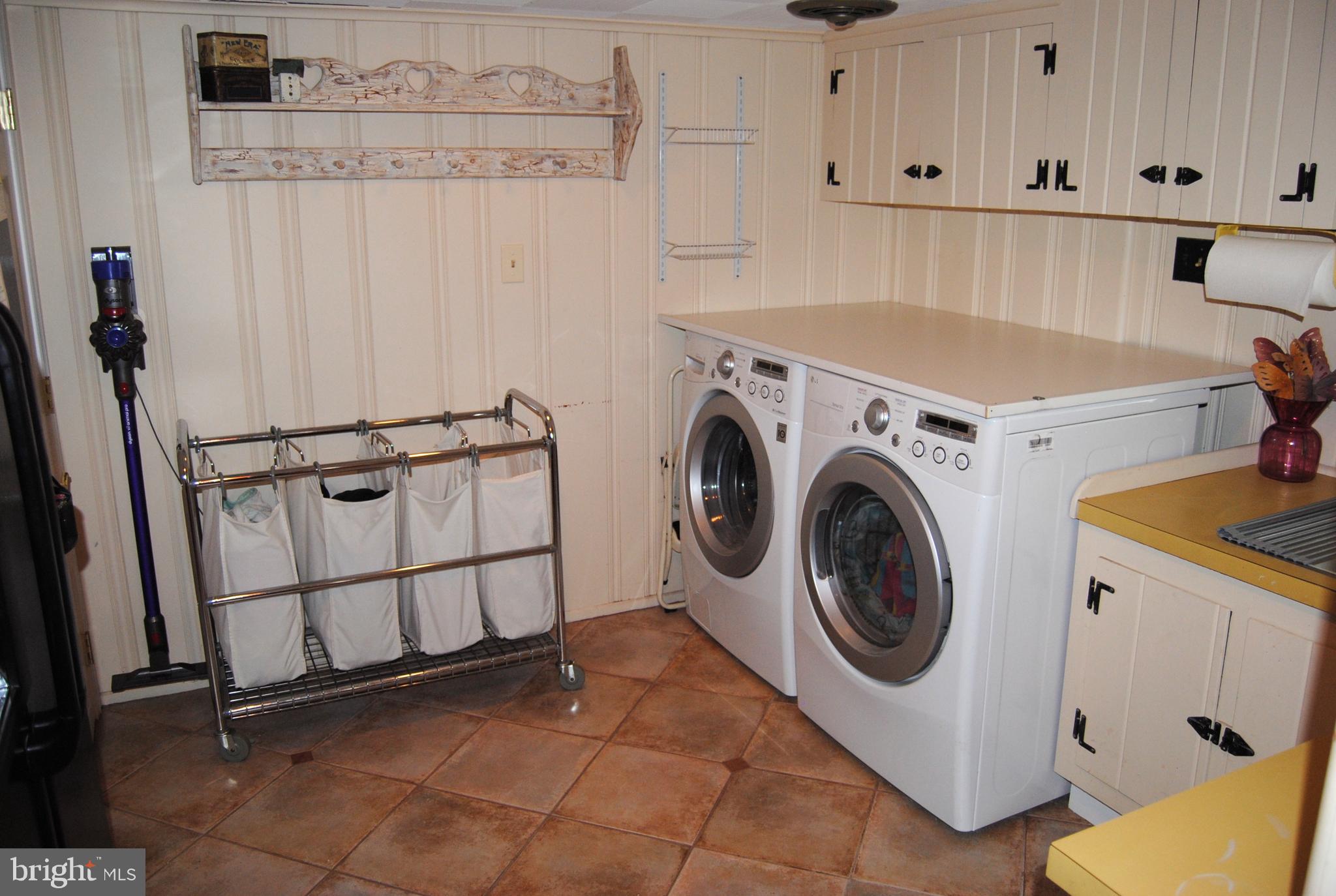717 Cedar Hill Road Ambler, PA 19002 - Photo 29 of 38 1st floor laundry room