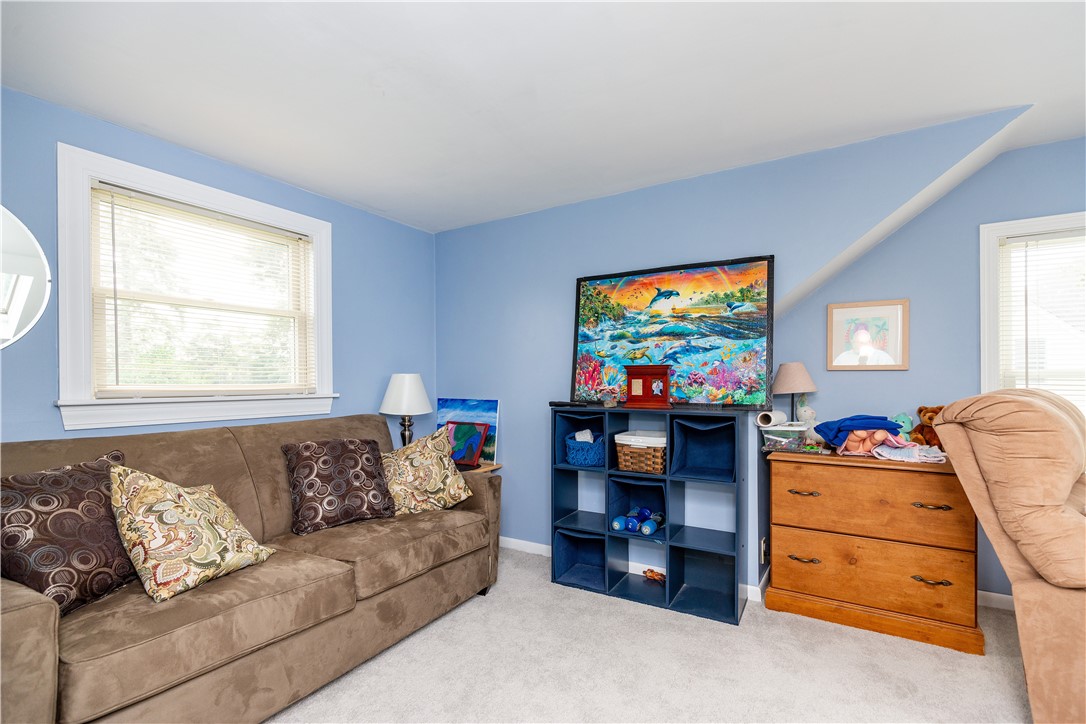 17 King Road Middletown, RI 02842 - Photo 35 of 46