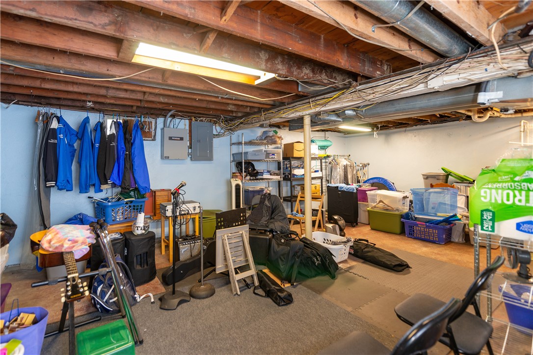 17 King Road Middletown, RI 02842 - Photo 39 of 46