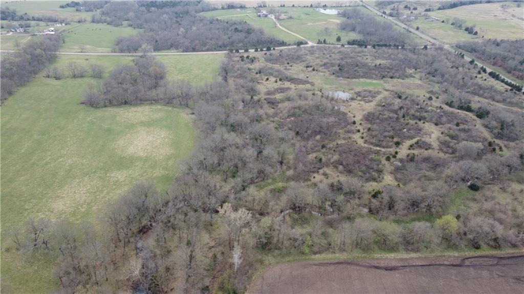 2237 Highway 7 Mapleton, KS 66754 - Photo 11 of 87