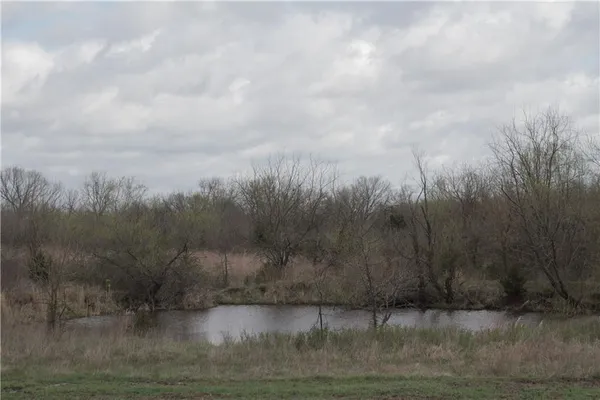 $342,000 | 2237 Highway 7, Mapleton, KS 66754