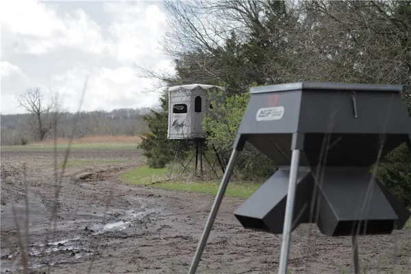 $342,000 | 2237 Highway 7, Mapleton, KS 66754