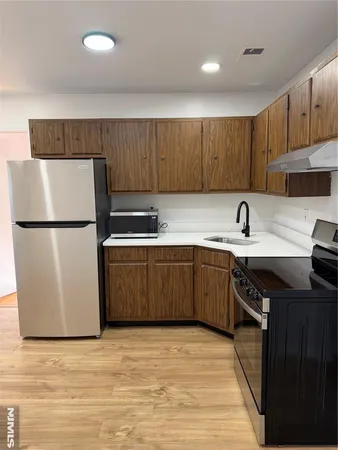 $2,100 | 15 College Drive, Unit 15, Edison, NJ 08817