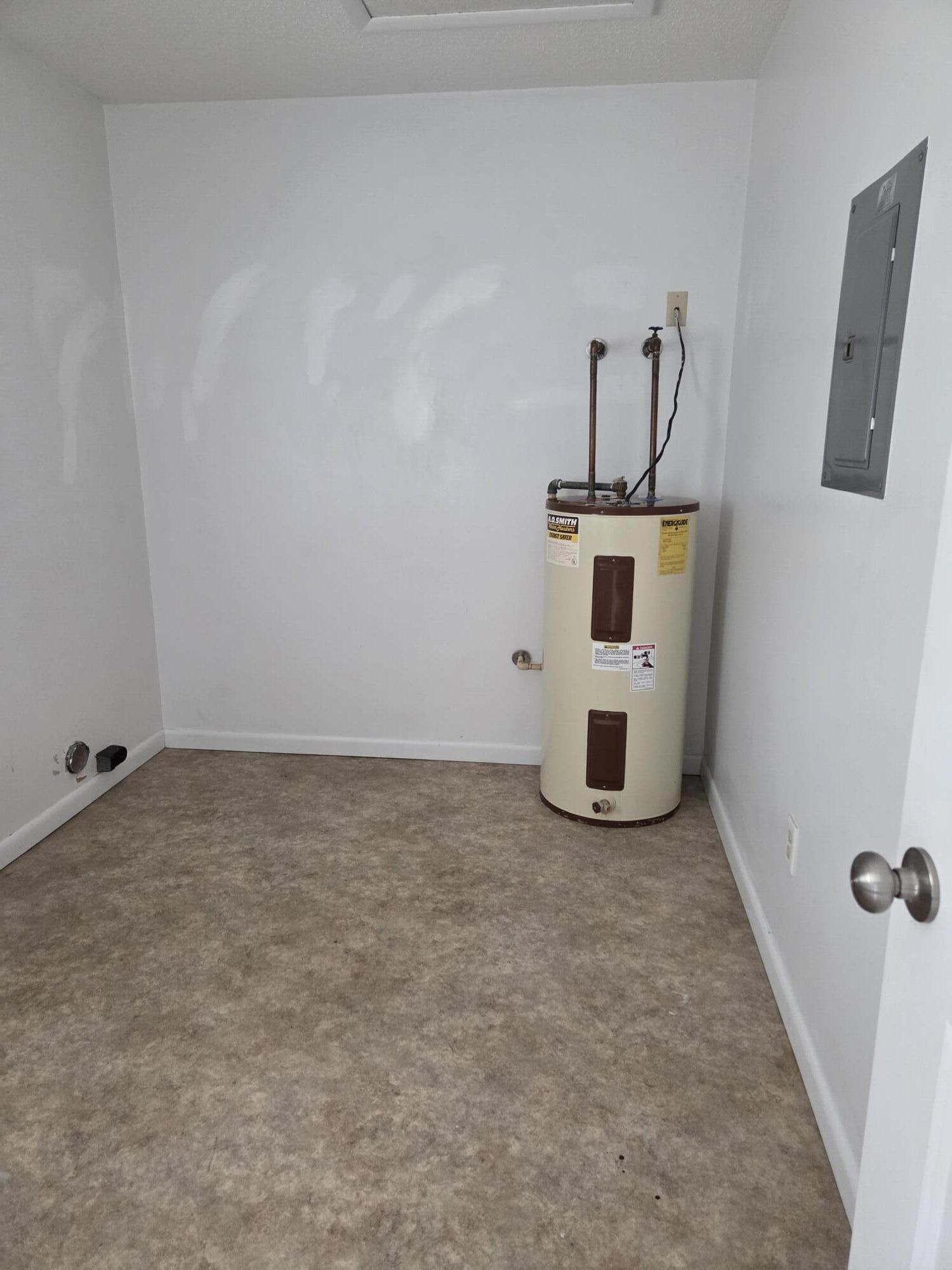 170 Ridge Lake Road Crestview, FL 32536 - Photo 8 of 12 20260408_134721