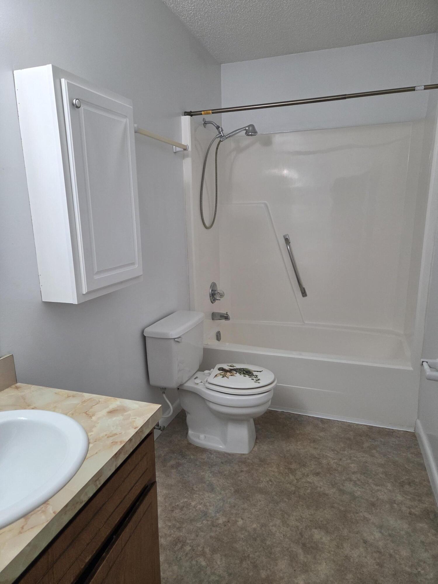 170 Ridge Lake Road Crestview, FL 32536 - Photo 9 of 12 20260408_135005