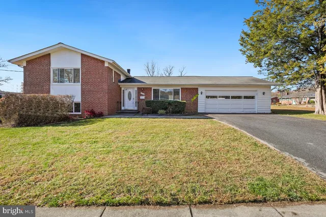 a view of house with outdoor space
