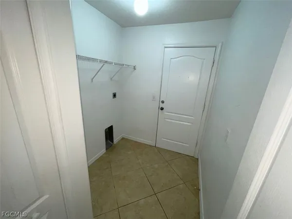 $1,800 | 2614 Carol Place, Lehigh Acres, FL 33971