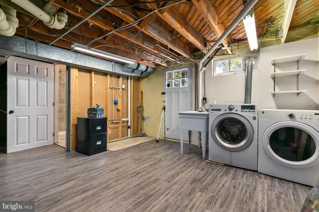 $340,000 | 1860 Loch Shiel Road, Towson, MD 21286