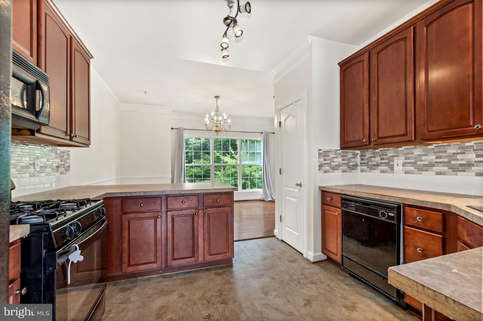 3311 Castle Ridge Circle, Unit 31 Silver Spring, MD 20904 - Photo 7 of 28