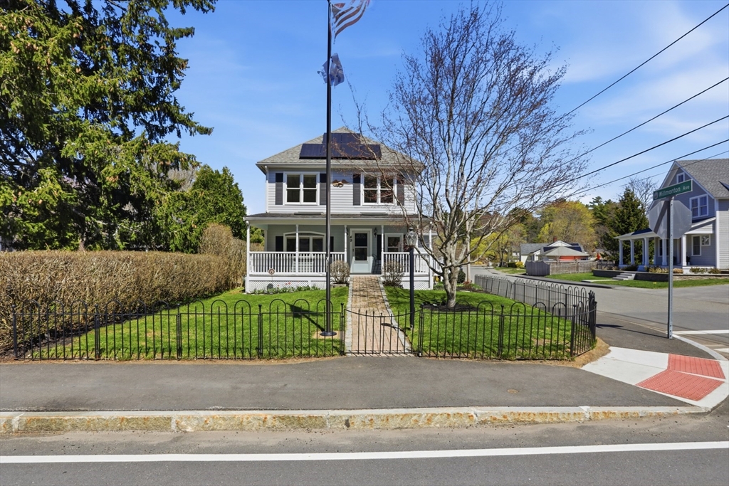 49 Pleasant Street Manchester, MA 01944 - Photo 2 of 34