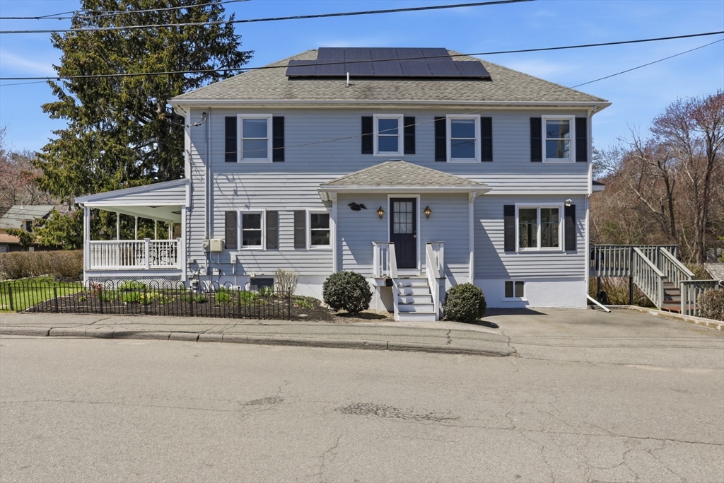 49 Pleasant Street Manchester, MA 01944 - Photo 5 of 34