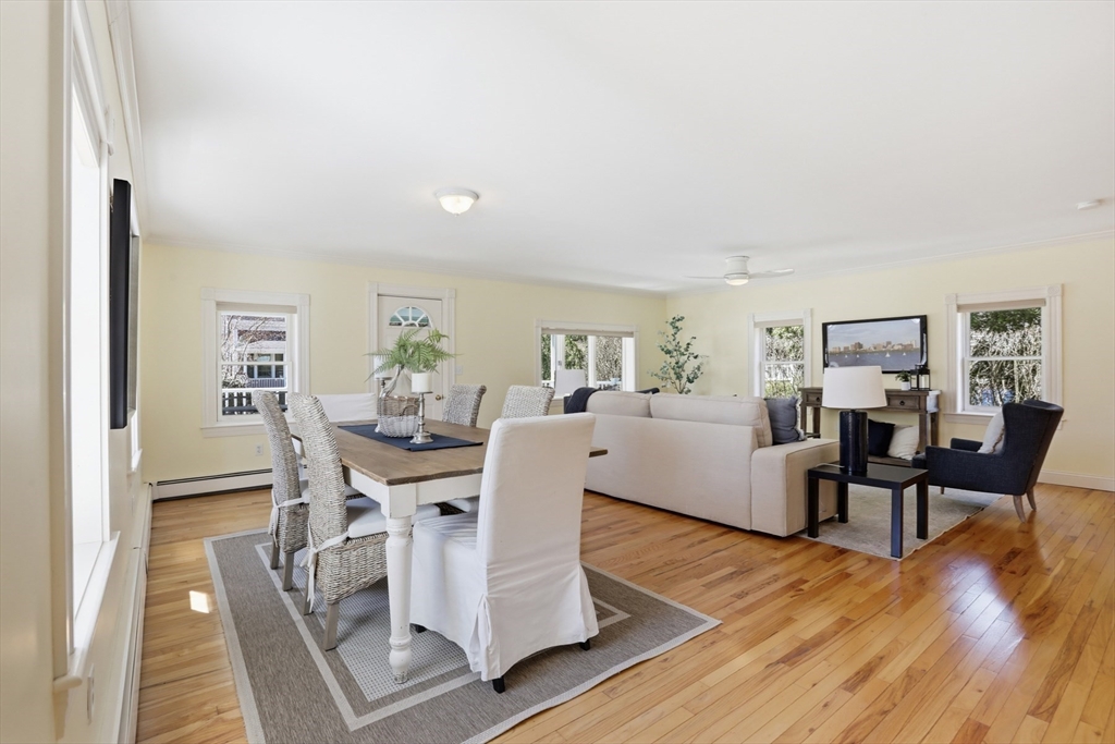 49 Pleasant Street Manchester, MA 01944 - Photo 8 of 34