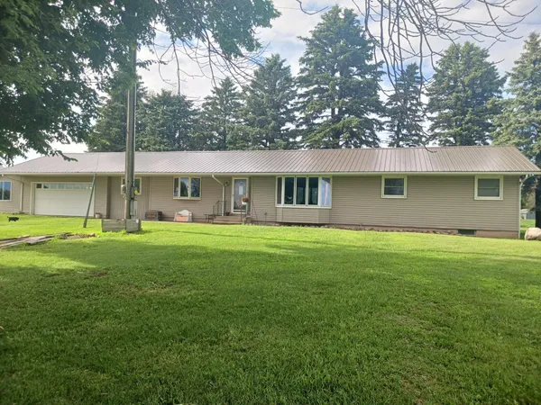 $510,000 | 22525 Read Avenue, Worthington, MN 56187