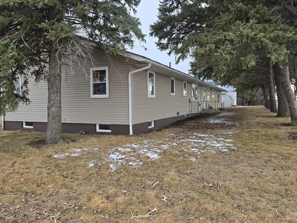 $510,000 | 22525 Read Avenue, Worthington, MN 56187