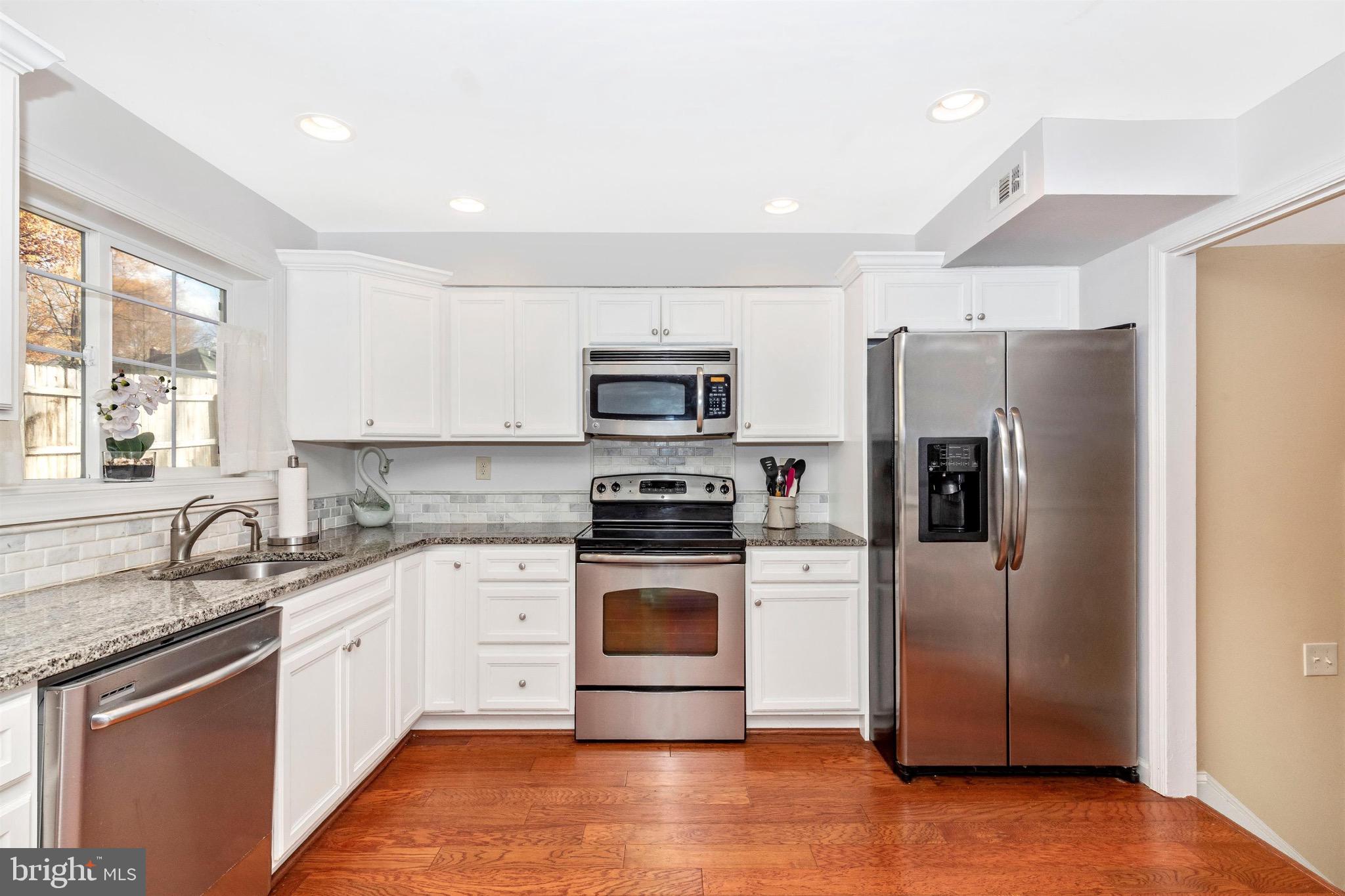 307 Harbison Road Wayne, PA 19087 - Photo 14 of 43