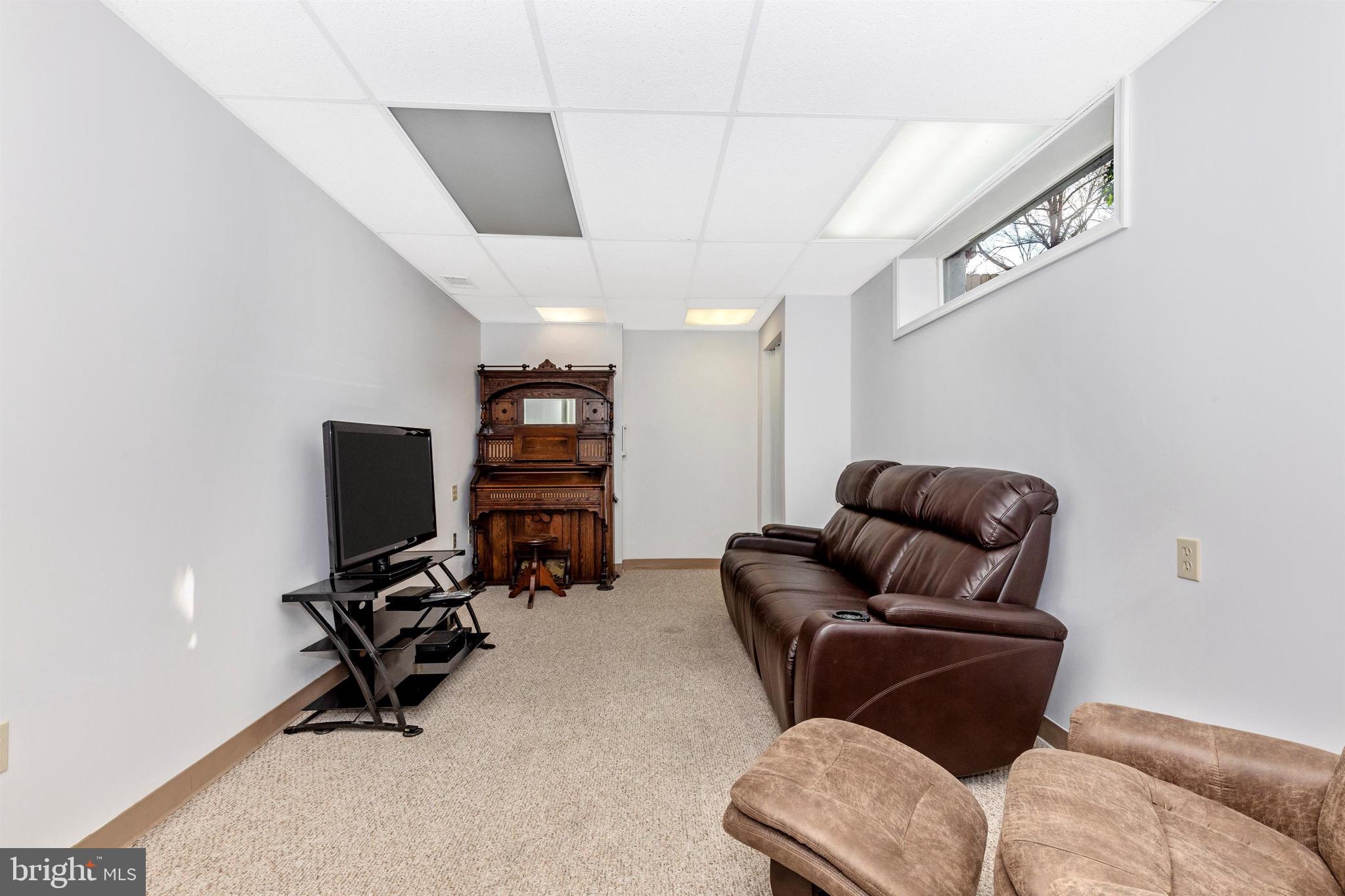 307 Harbison Road Wayne, PA 19087 - Photo 18 of 43