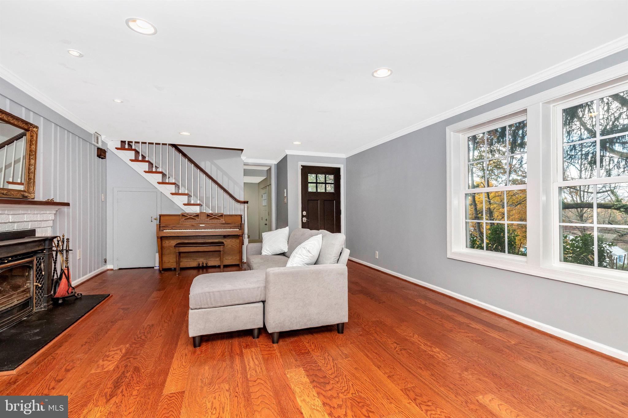 307 Harbison Road Wayne, PA 19087 - Photo 5 of 43