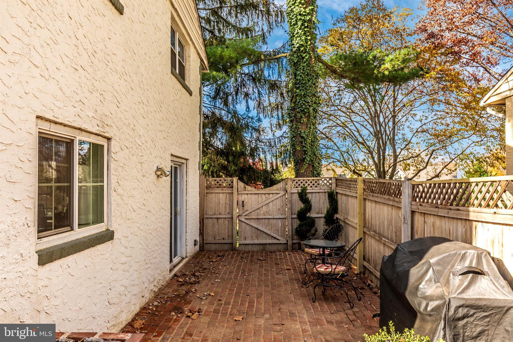 307 Harbison Road Wayne, PA 19087 - Photo 10 of 43