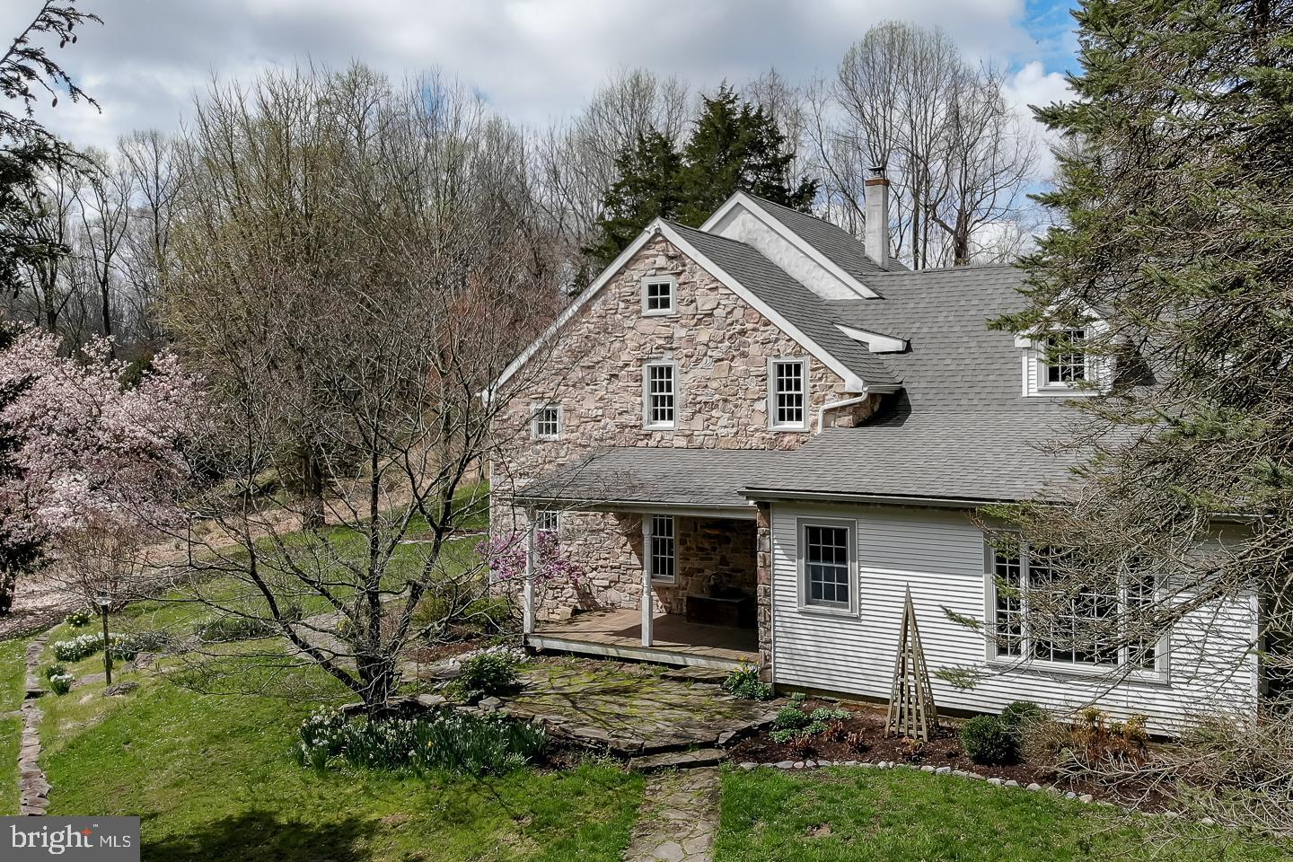 189 Good Hope Road Landenberg, PA 19350 - Photo 2 of 40 side entrance