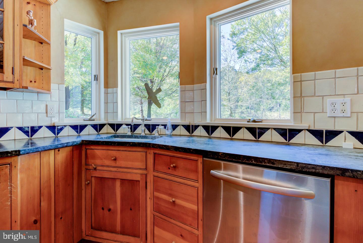 189 Good Hope Road Landenberg, PA 19350 - Photo 18 of 40 kitchen