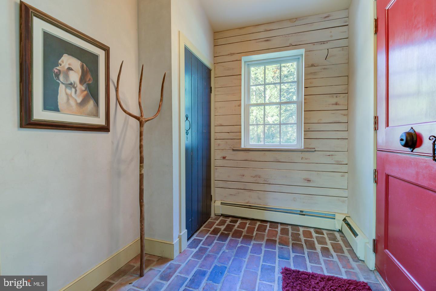 189 Good Hope Road Landenberg, PA 19350 - Photo 6 of 40 foyer