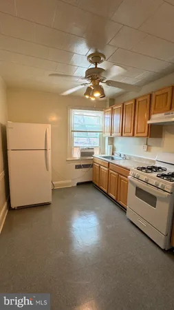 $995 | 8 Nunnery Lane, Unit 2, Catonsville, MD 21228