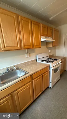 $995 | 8 Nunnery Lane, Unit 2, Catonsville, MD 21228