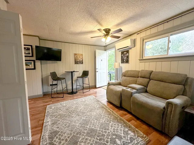 $1,650 | 411 George Street, Unit 4, New Bern, NC 28560