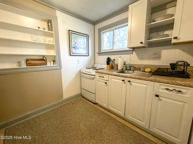 $1,650 | 411 George Street, Unit 4, New Bern, NC 28560