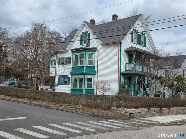 $1,900 | 22 Stillman Avenue, Stonington, CT 06379