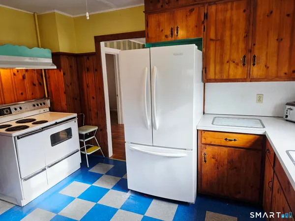 $1,900 | 22 Stillman Avenue, Stonington, CT 06379