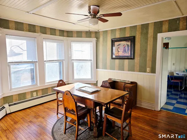 $1,900 | 22 Stillman Avenue, Stonington, CT 06379