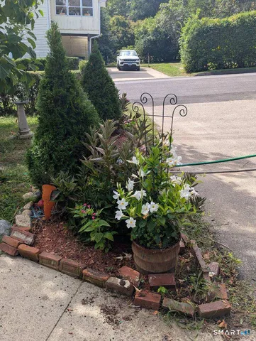 $2,000 | 22 Stillman Avenue, Stonington, CT 06379