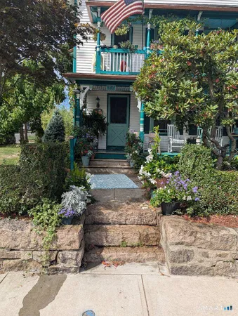 $1,900 | 22 Stillman Avenue, Stonington, CT 06379
