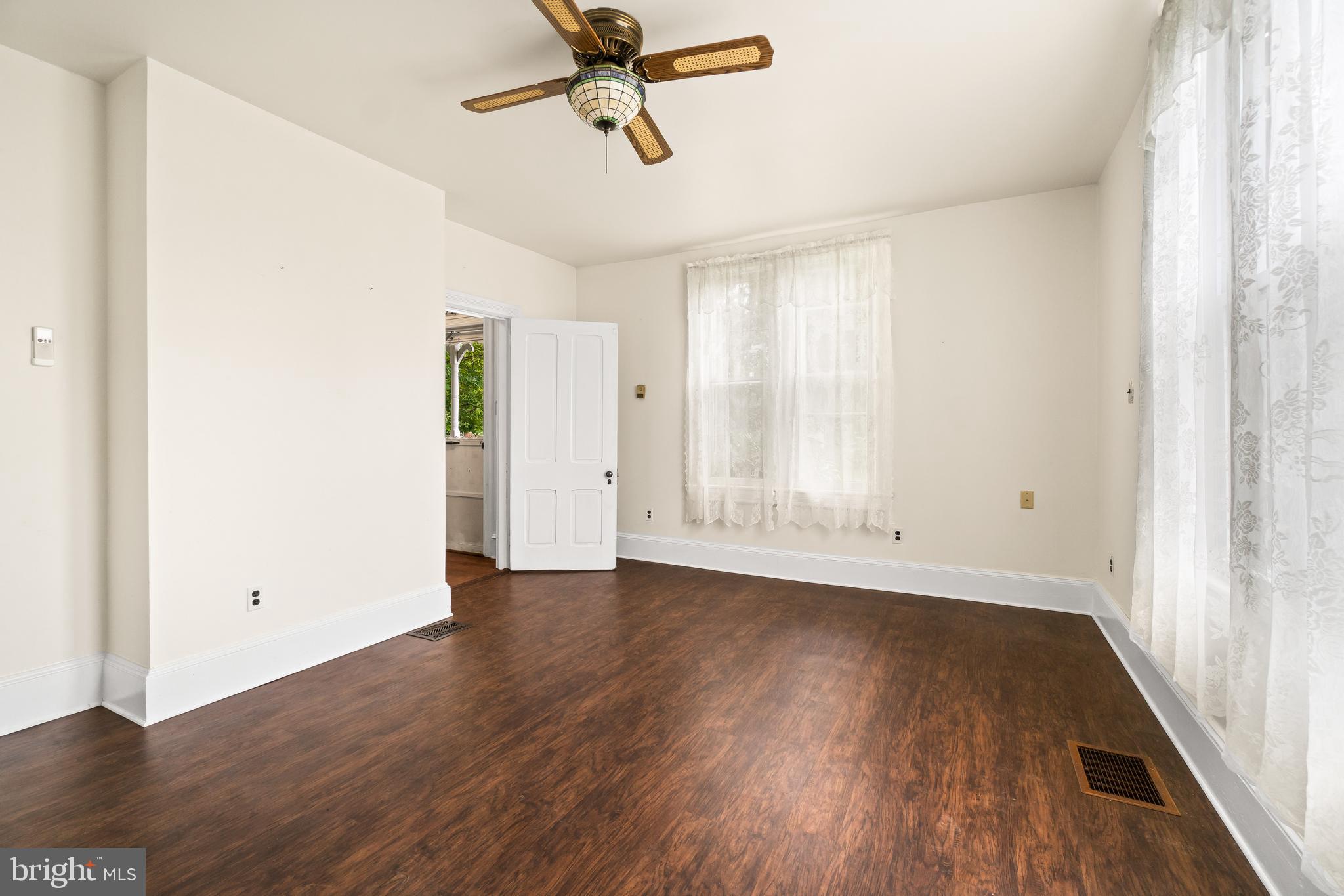 258 England Creamery Road North East, MD 21901 - Photo 8 of 28 Living Room