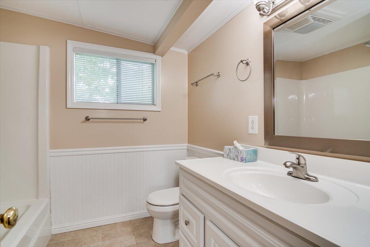 3519 Lawson Road Aiken, SC 29801 - Photo 10 of 19 owners bathroom