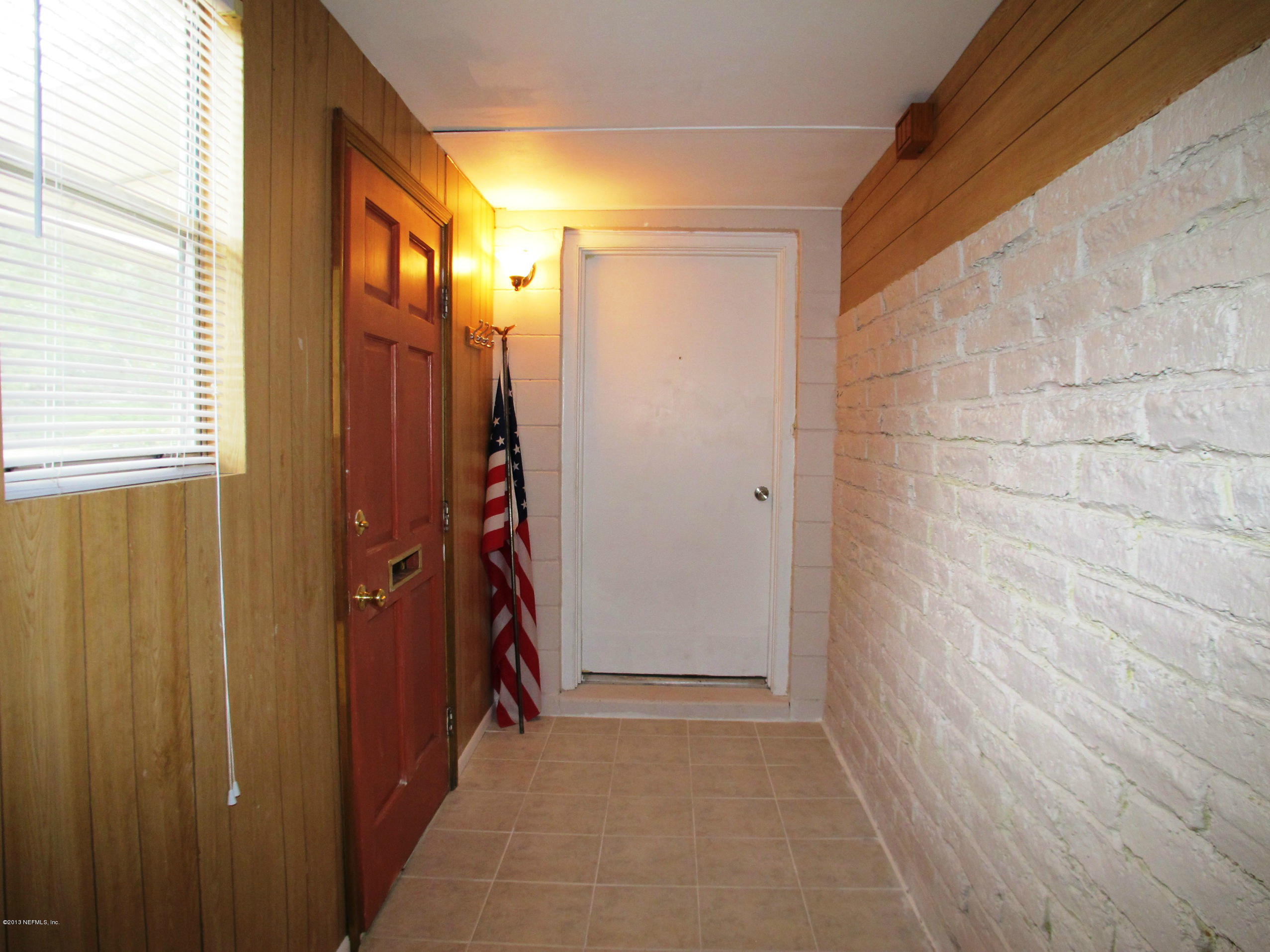 3827 Pizarro Road Jacksonville, FL 32217 - Photo 4 of 22 Foyer